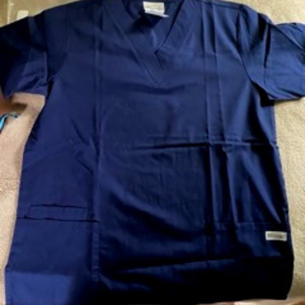 UA Best Buy Scrubs Women's 3-Pocket V-Neck Scrub Top